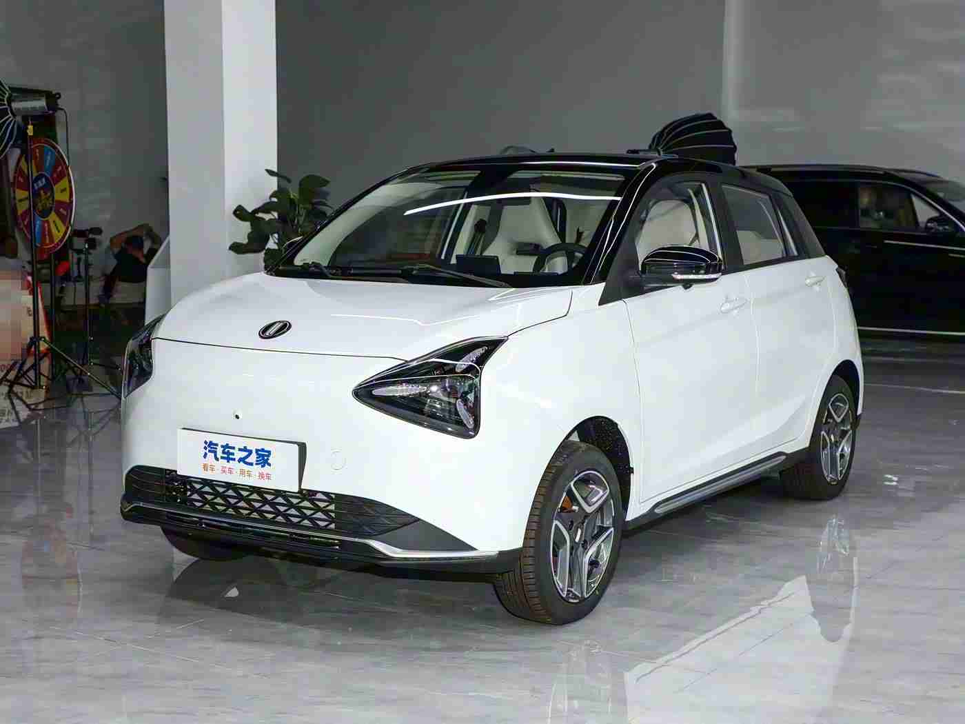 黄色软件下载大全免费OPPO：OPPO手机用户福音，海量应用一键下载，打造便捷安全软件体验平台-4