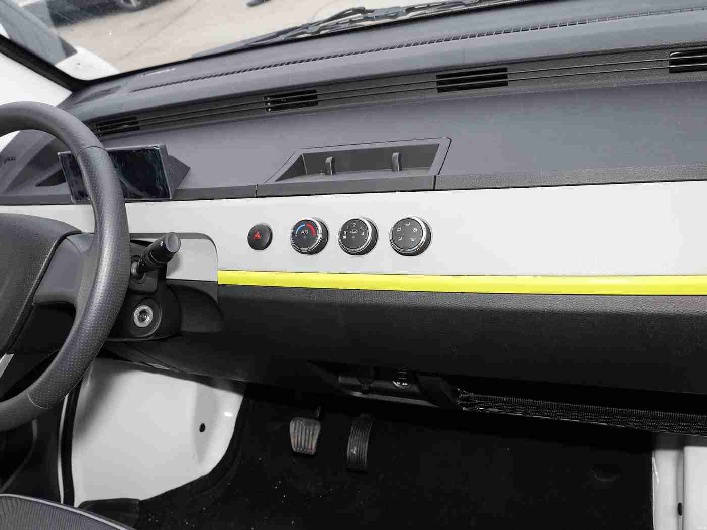 蝌蚪窝一个可以释放的网站：新能源汽车爆发式增长，技术创新助力车企抢占市场，政策支持下的行业新篇章-4