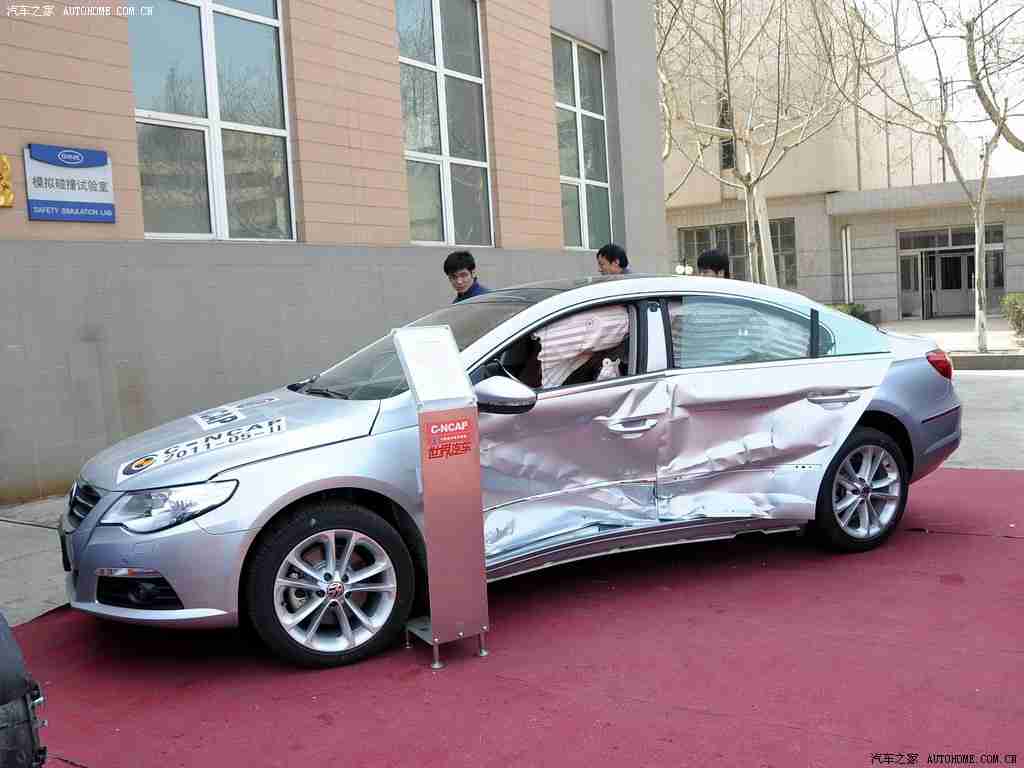 黄色软件下载3.3.3：汽车辅助软件“黄色神器”升级，打造智能驾驶新体验，引领行业创新潮流-4