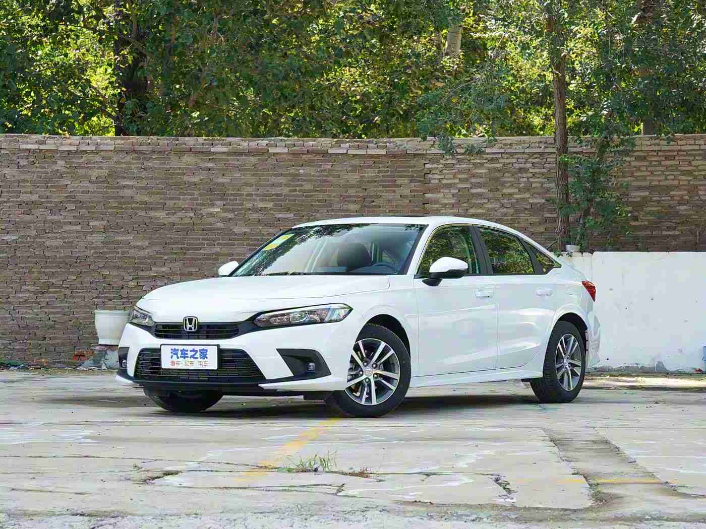 淫秽软件：智驾护航，清新驾驭——科技革新下的安全之旅-4