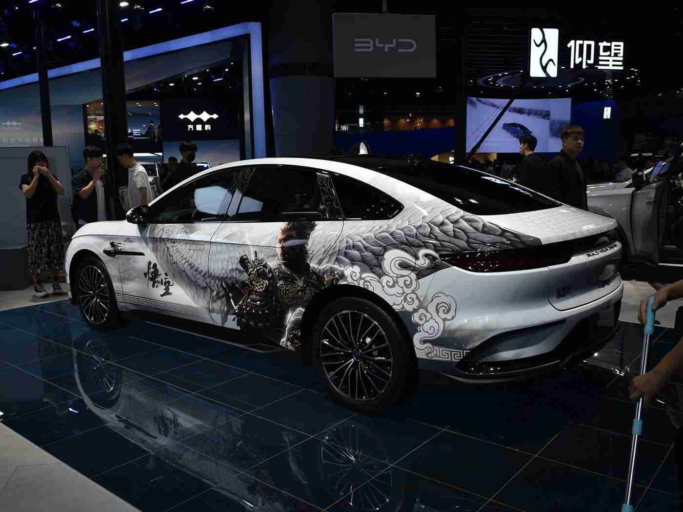 黄色搞鸡软件：智能辅助新篇章，驶向未来环保路-1