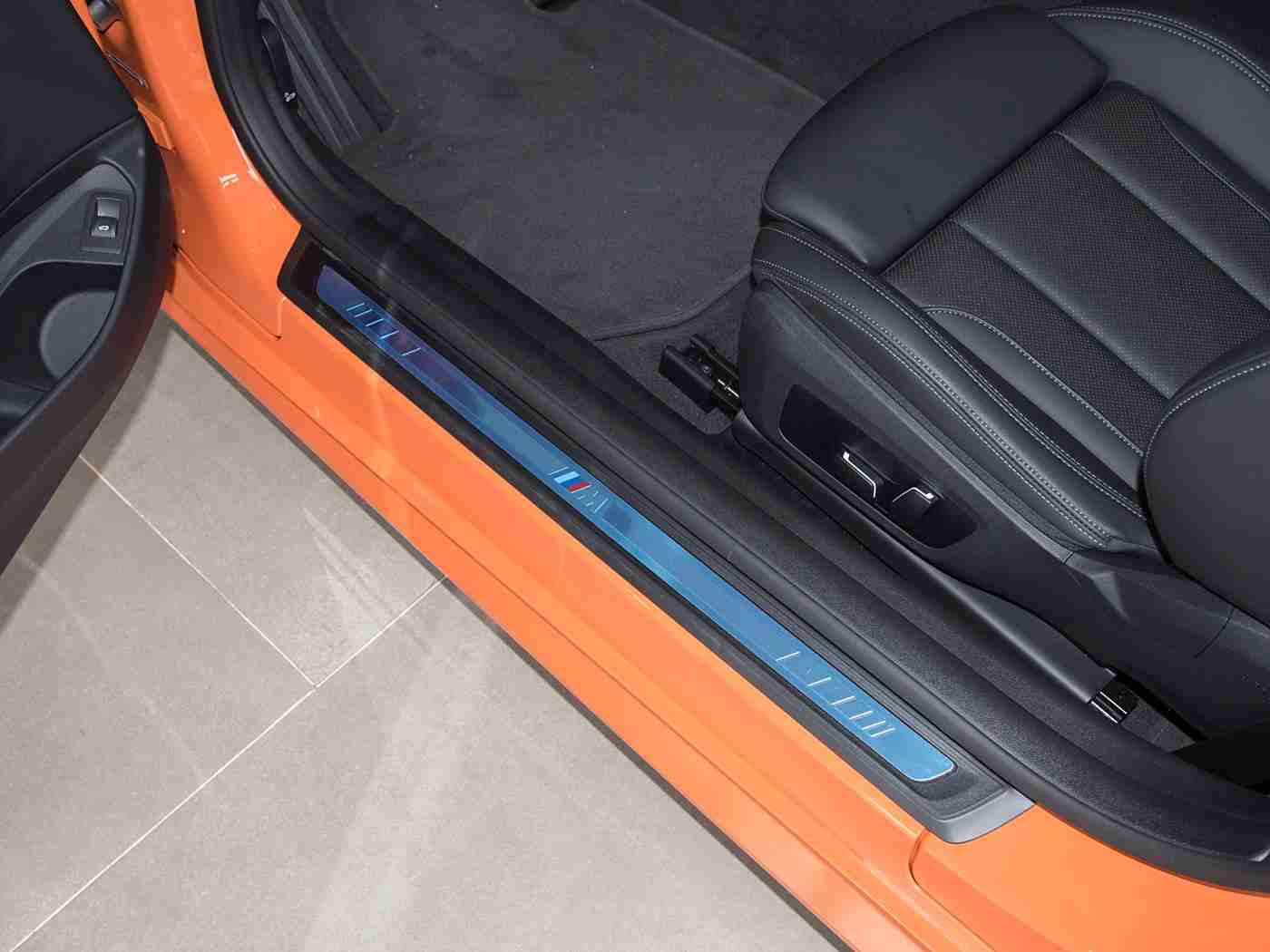 男生搞女生的软件：智能护航，安全出行，科技守护汽车新纪元-2