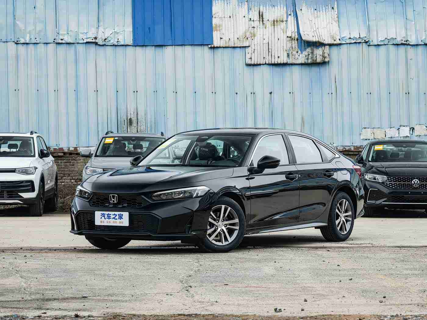 美女不穿衣服的软件：智能女神导航，安全环保驾驶新体验-1