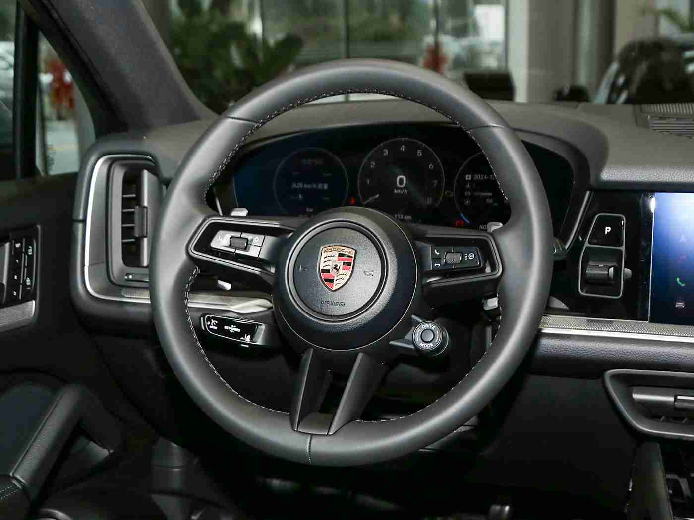 男人和女人一起差差差APP：汽车服务新体验，智能匹配互动社区——引领未来驾驶乐趣-1