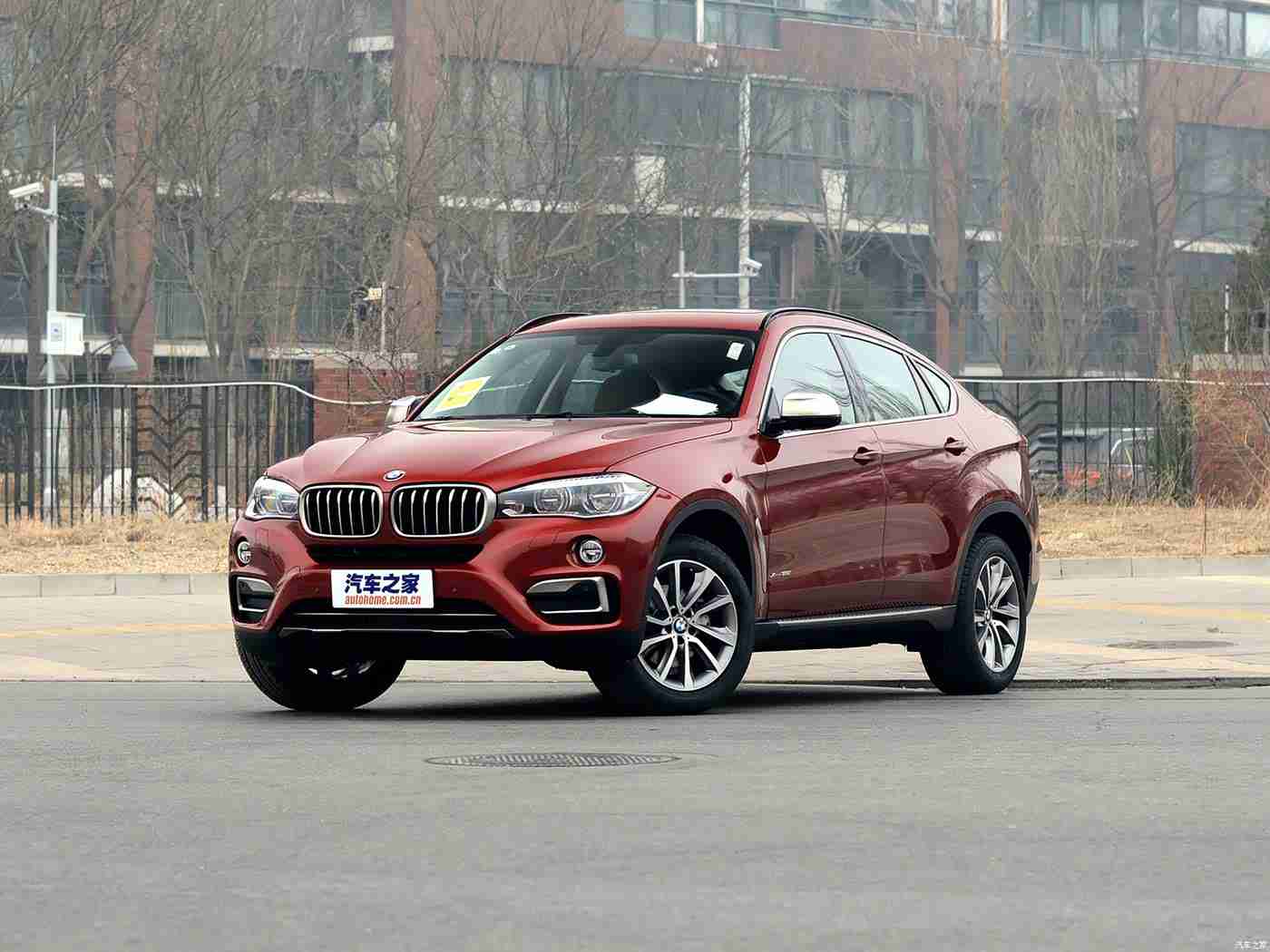 男生日女生软件：科技赋能，跨界创新：智能驾驶与新能源汽车引领汽车行业新潮流-2