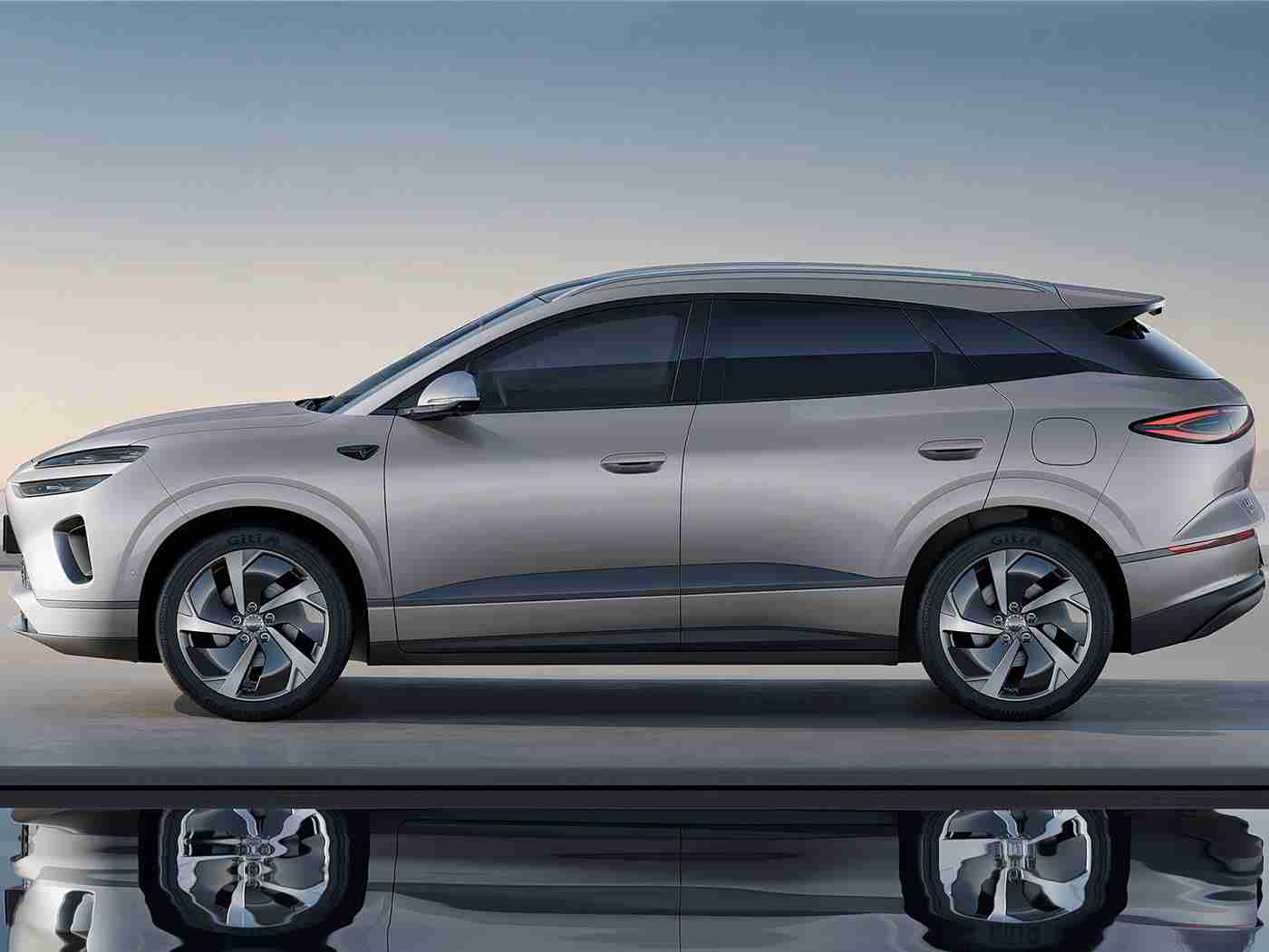 女生和男生一起差差差：潮流跨界新驾趣，智能动感引领都市风尚汽车首秀-2