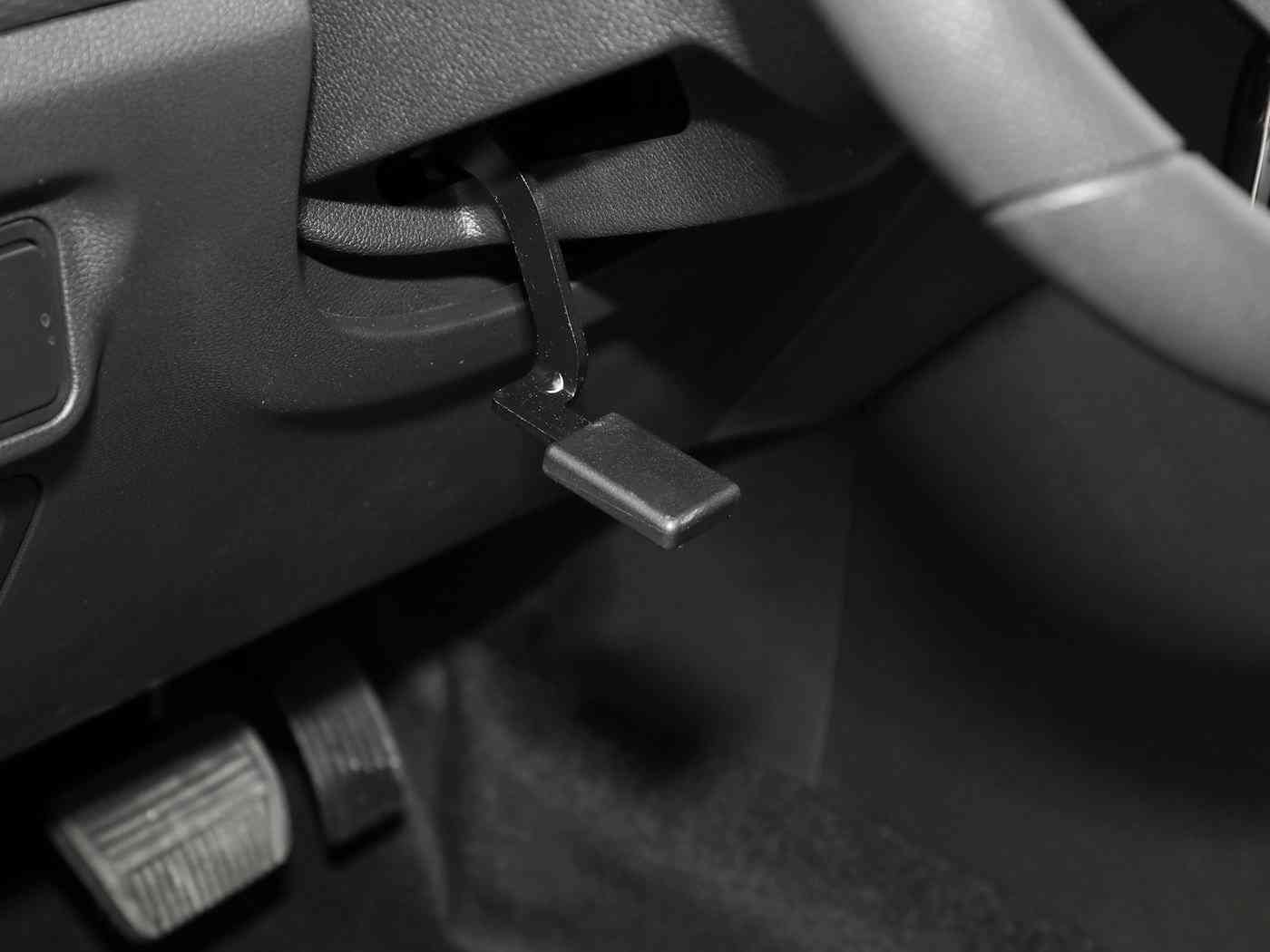 黄色软件免费下：“多功能免费导航，绿色安全助力出行，汽车软件新宠赢得车主青睐”-1