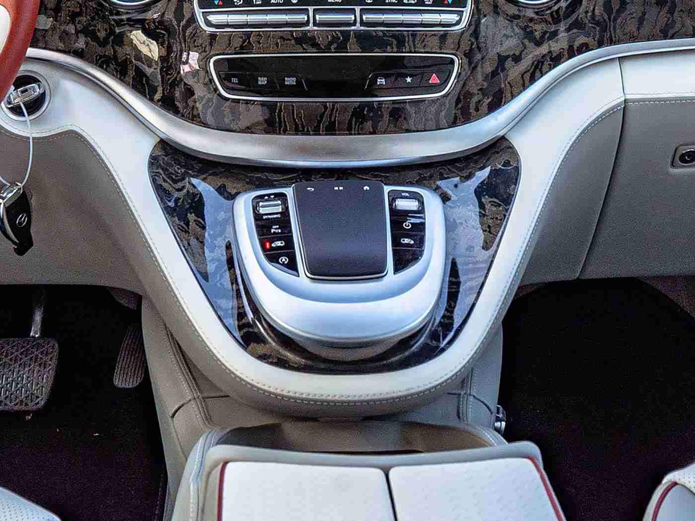 蝌蚪窝一个可以释放的网站：新能源汽车爆发式增长，技术创新助力车企抢占市场，政策支持下的行业新篇章-3