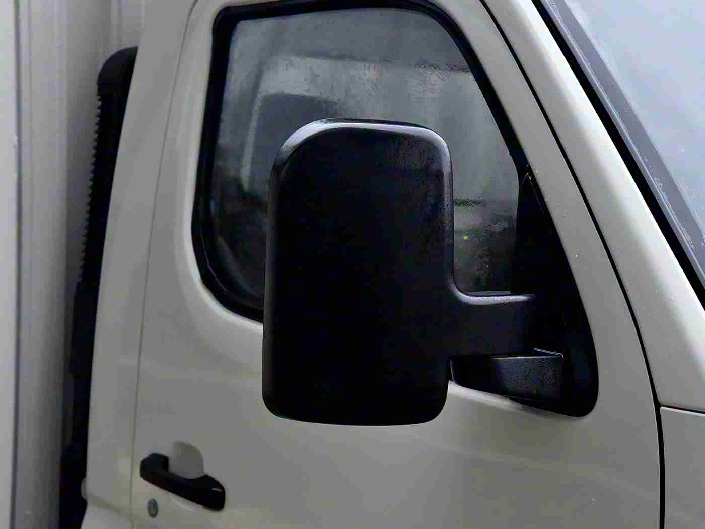 男女差差：驾驭时尚，内外兼修：解码汽车市场性别偏好新格局-1