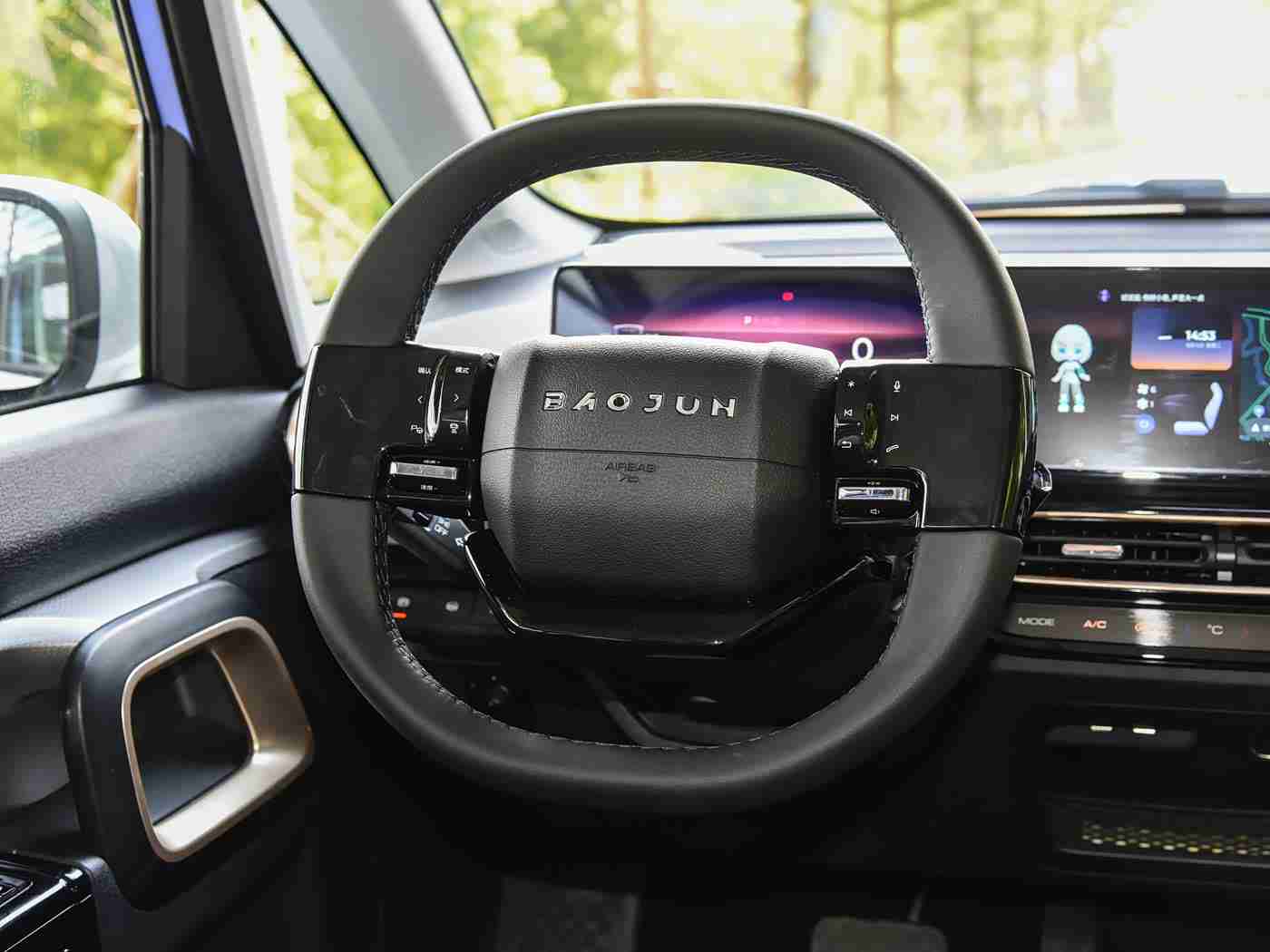 男人啪啪雌性宠物：时尚新锐，安全舒适，“啪啪”车型成都市男女出行新宠-2