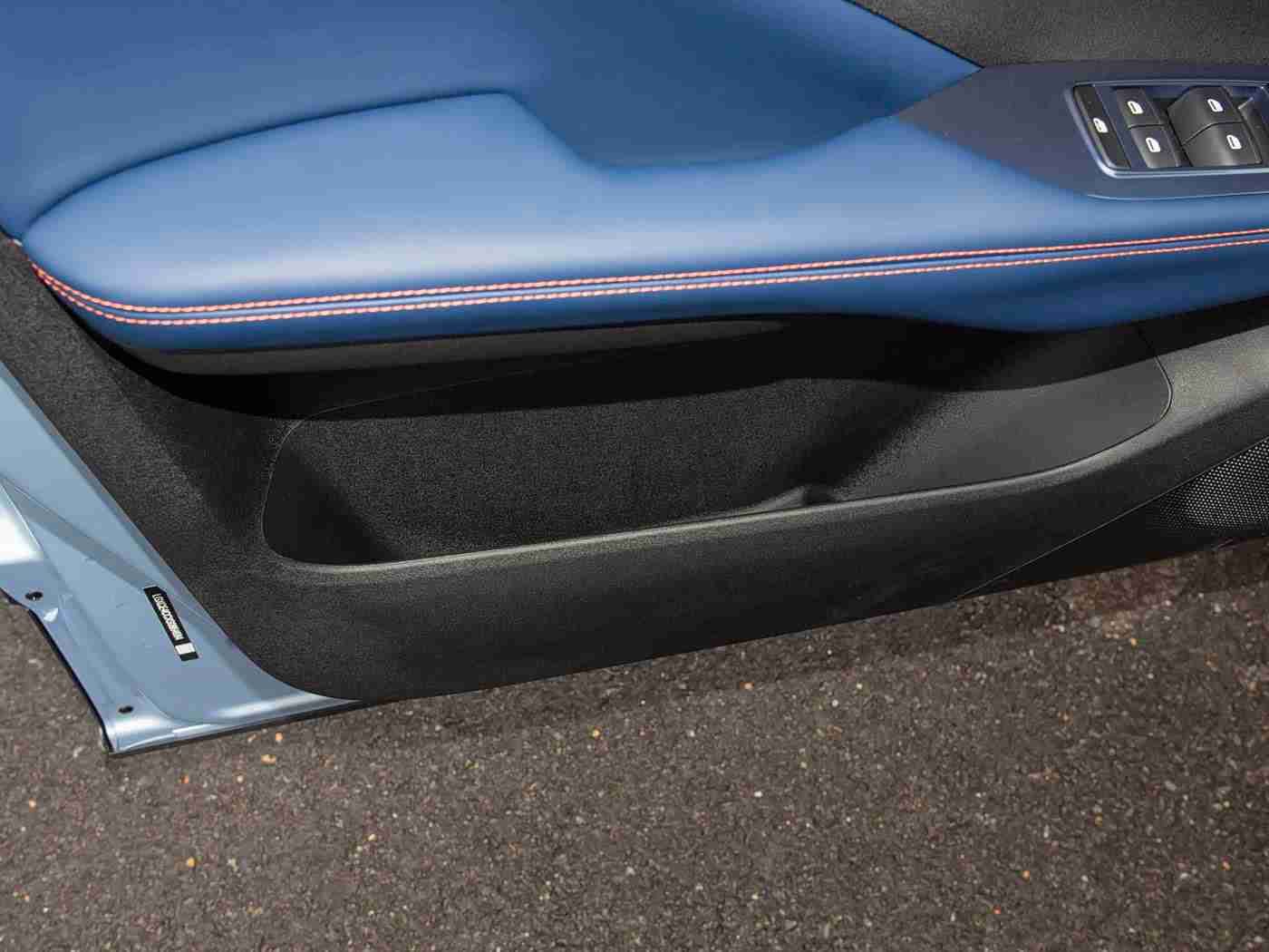 黄色3.0：“流光溢彩，智驾未来——探秘全新车型革新之作”-3