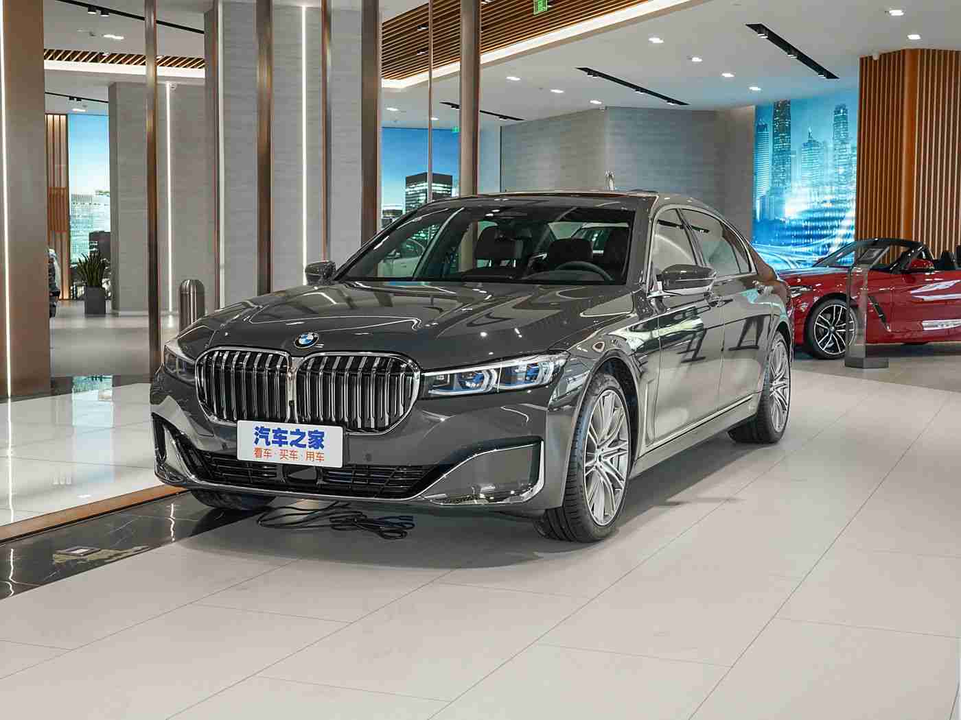 午夜商店：璀璨夜行，科技环保新篇章——探索概念车视觉盛宴-2