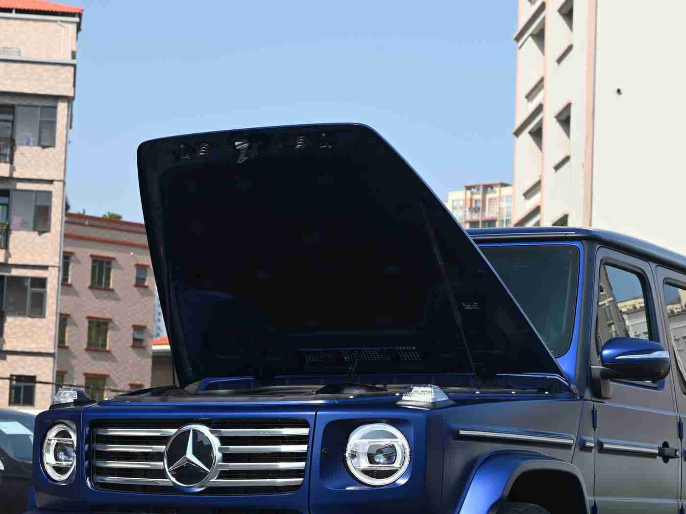 陈冠希用嘴让阿娇高潮：星夜熠熠，速度激情：陈冠希概念车引领未来驾驶新风尚-4