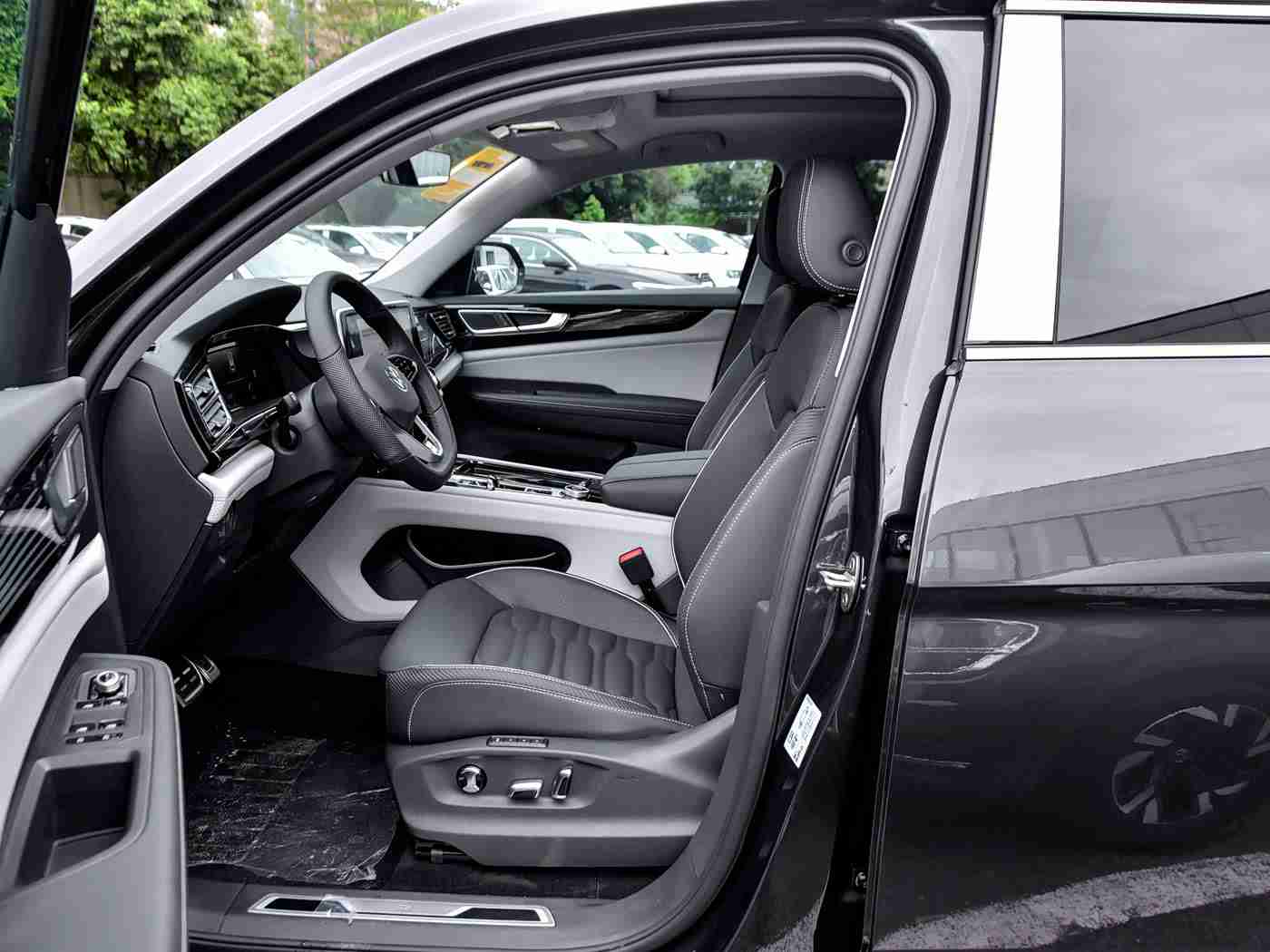 99热这里：时尚激情驾驭，青春潮流领航——99热这里新纪元-1