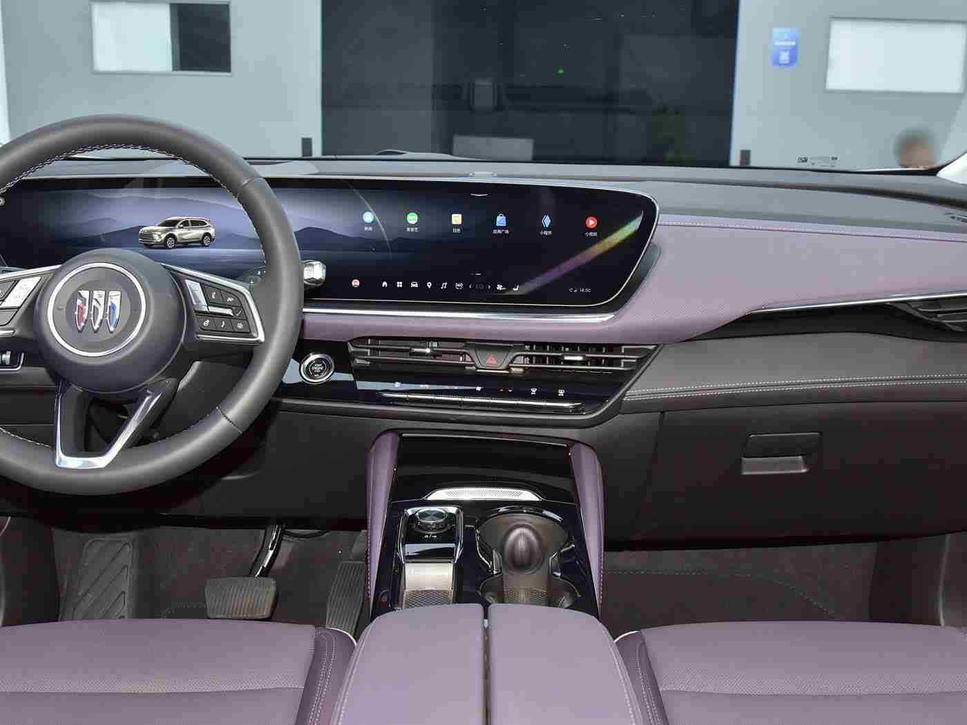 黄色软件3.0.0：“智能驾驶新篇章：跨界技术引领汽车产业升级，创新软件助阵未来出行革命”-4