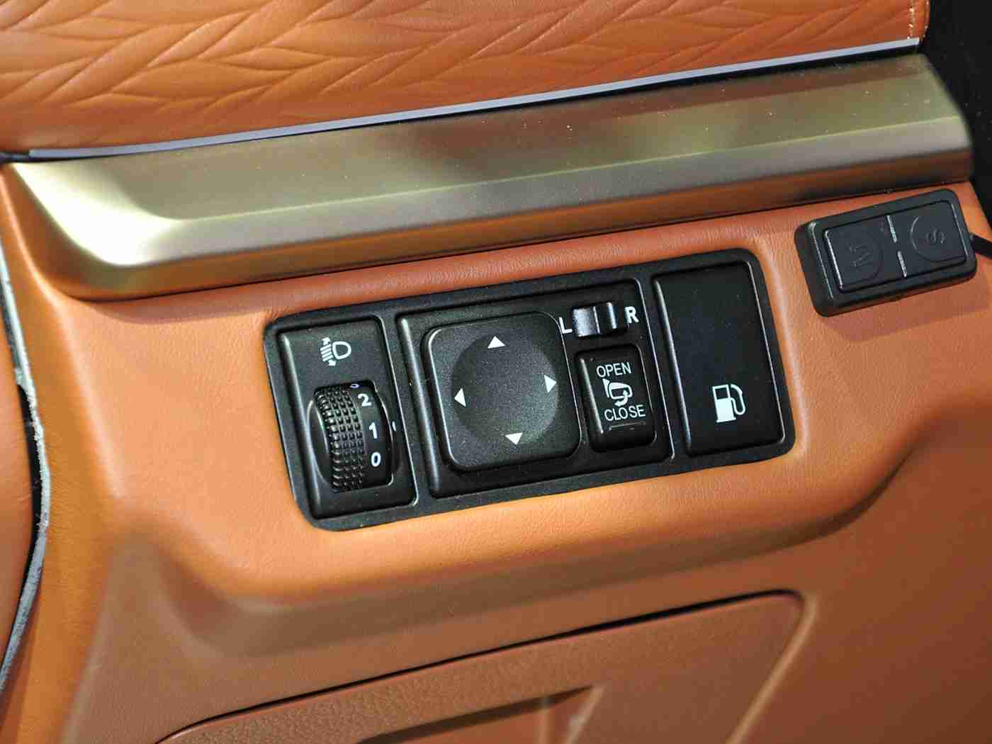 黄色软件下载安装免费版2023：智能护航，驾驶新境界，安全便捷同行-3