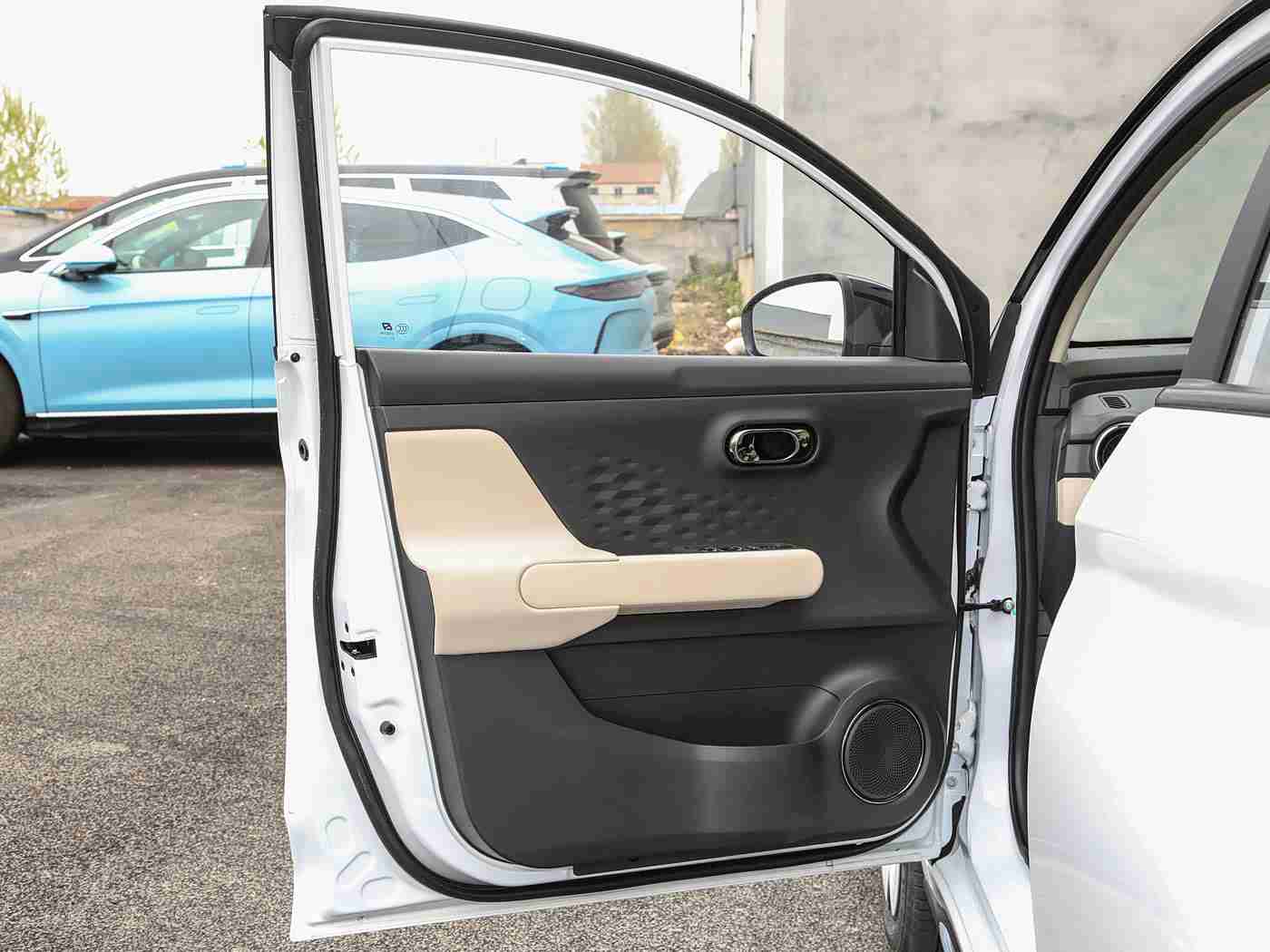 国产激情av：驾驭激情，驾驭未来——国产SUV新标杆，性能与时尚的完美融合-5