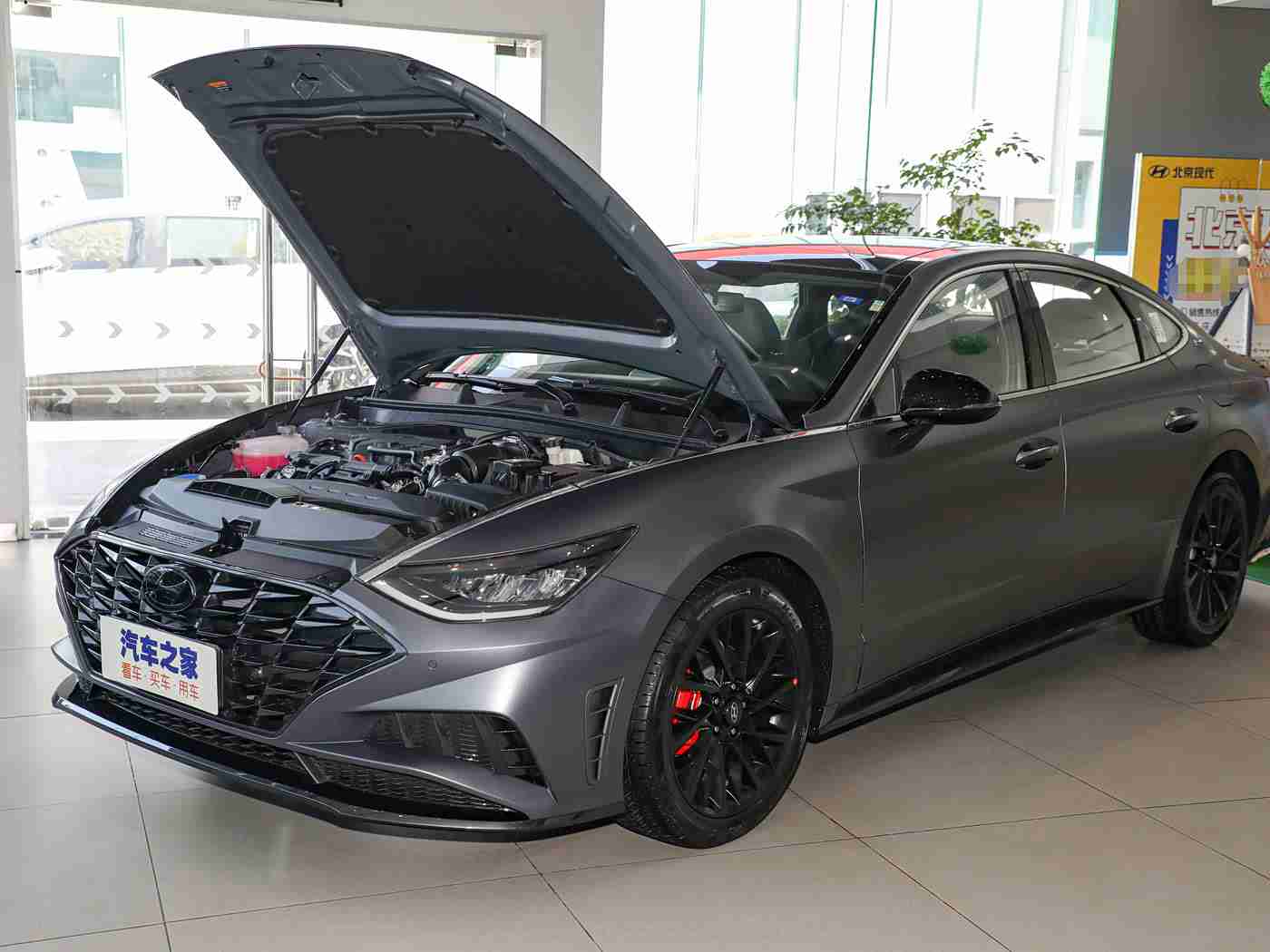 国产成人综合AV：国产汽车品牌创新崛起，引领行业新潮流，品质卓越引关注-1