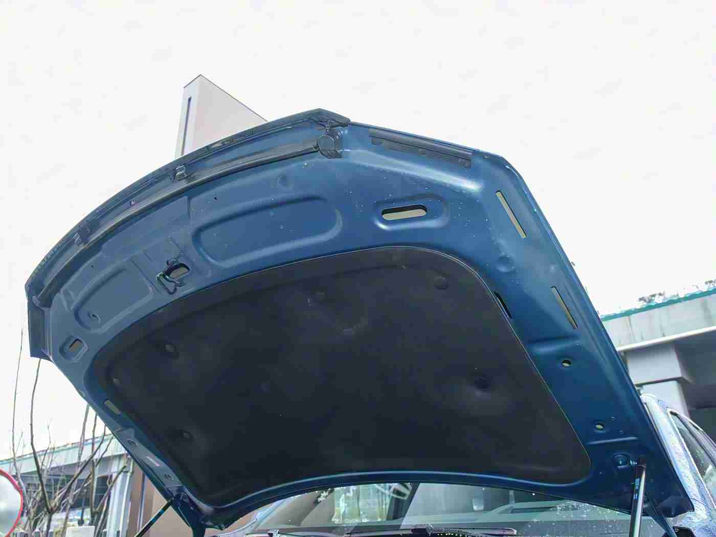 黄的软件:智行新纪元,云端护航,创新科技引领未来驾驶体验-2