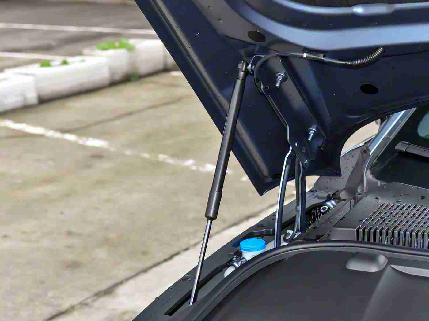 国产乱轮视频：轮动未来，智驾新篇——国产车界独领风骚新锐驾临-2