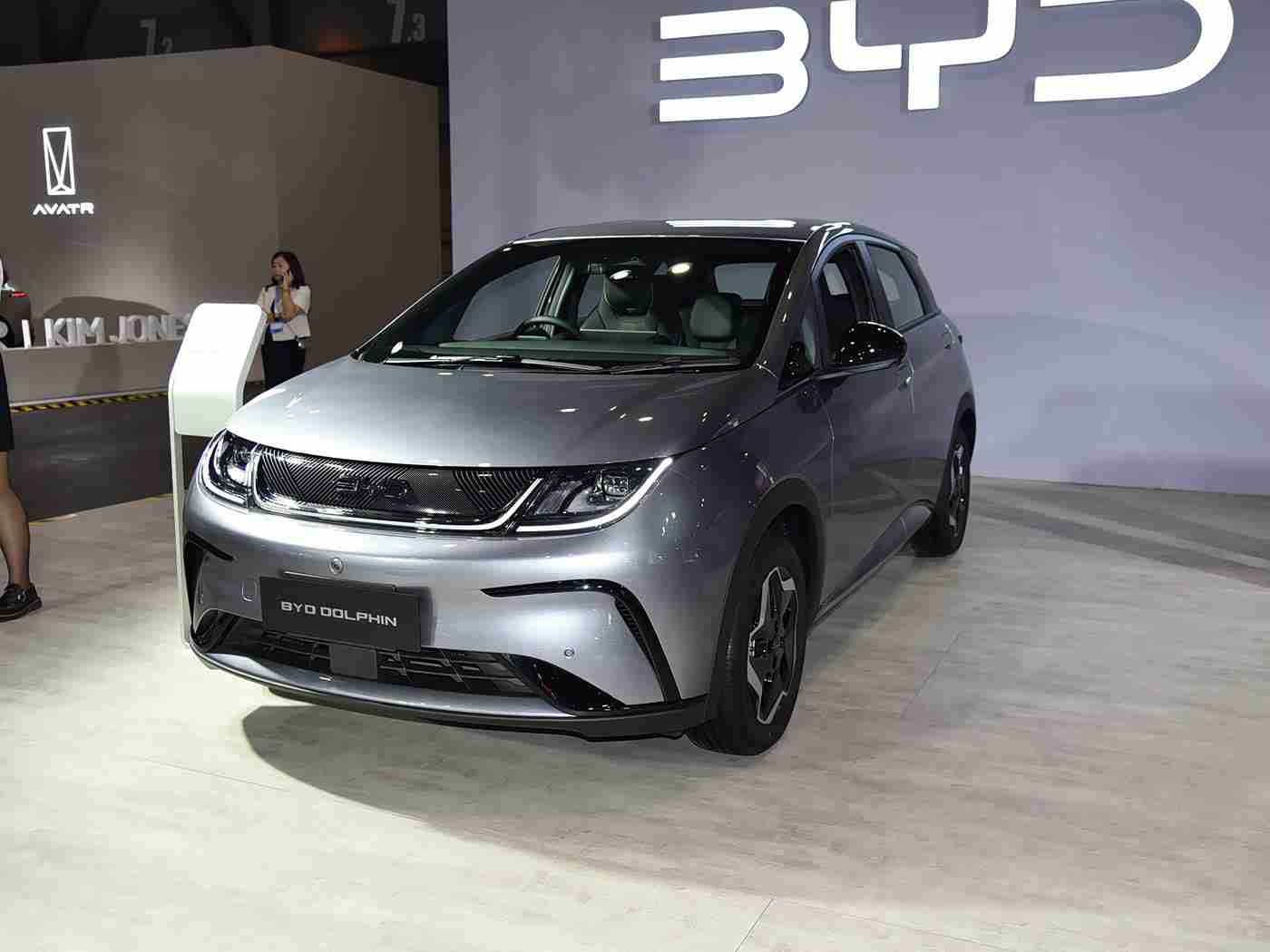 app下载3.0.3免费装妆2023：2023年汽车应用新宠：黄软件3.0.3版免费升级，智能驾驶体验升级来袭-2