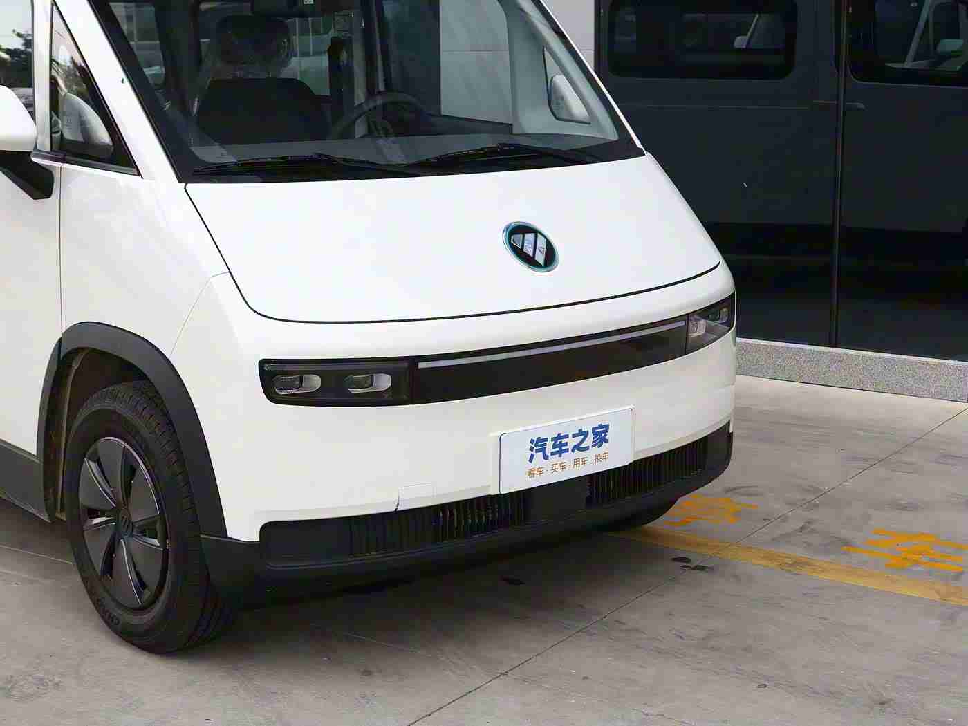 摸胸软件：智能语音助手，引领未来出行新风尚-5