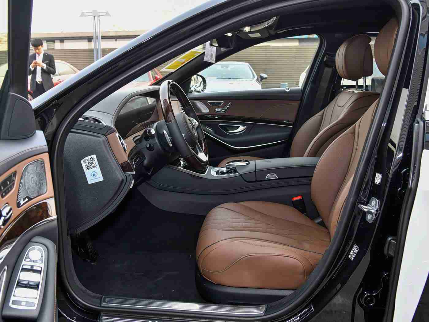 男人挺进雌性性宠物交的注意事项：新能源汽车安全驾驶指南：充电、驾驶与保养全方位攻略-1