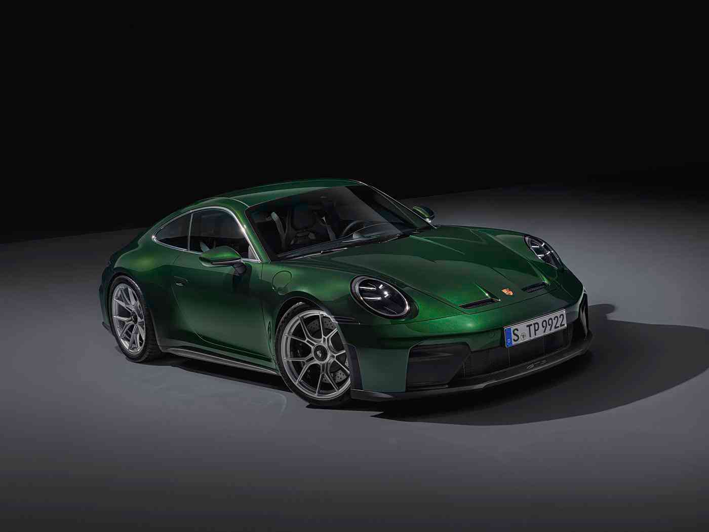 600公里，L3自动驾驶！某品牌全新电动汽车惊艳亮相，市场焦点再升级，挑战燃油车时代来临！”-2