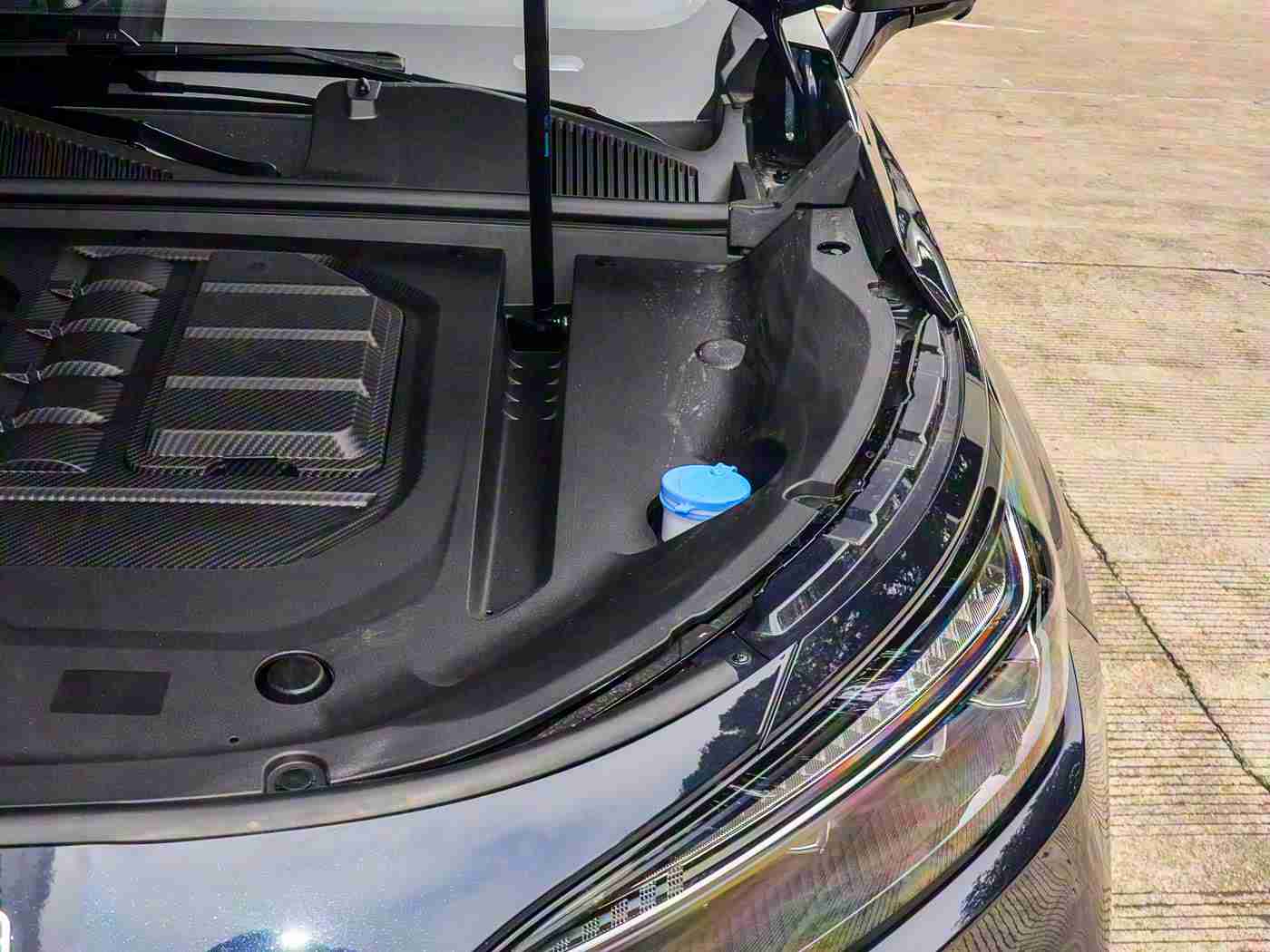 男按摩师揉我奶头和花蒂：花蒂智能汽车：创新按摩技术打造舒适驾驶，领跑行业新标杆-3