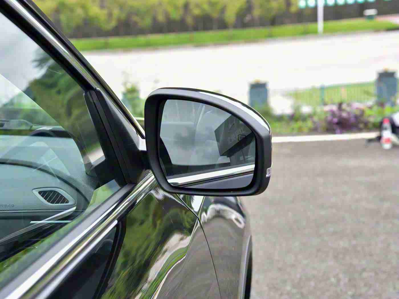 男人用机机桶女人：智能“机机桶”助力驾驶安全，男女共鸣共享便捷出行-2