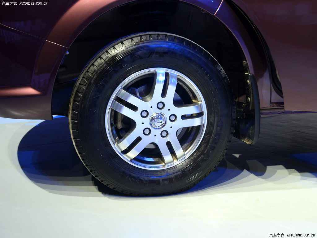 404黄网：AI赋能，智能互联——引领未来出行的绿色汽车新纪元-4