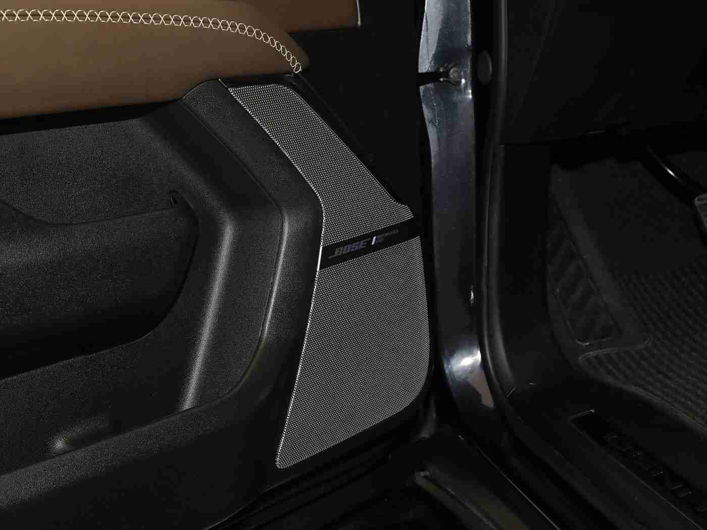 黄应用：导航智控，安全无忧，未来出行新篇章-3