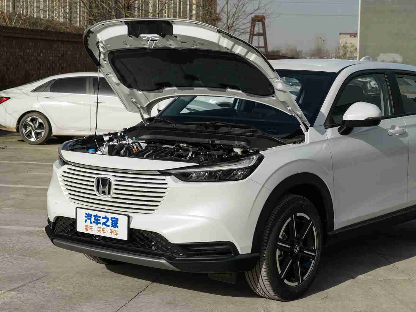 国产性色AV：时尚力量，驾驭未来——国产潮流座驾，驰骋都市新篇章-2