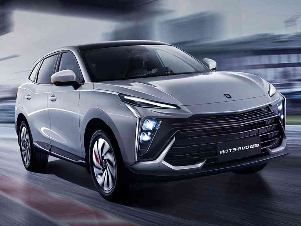 男生和女生一起插插：新能源汽车创新升级，男女共融充电设计引领行业新潮流-1