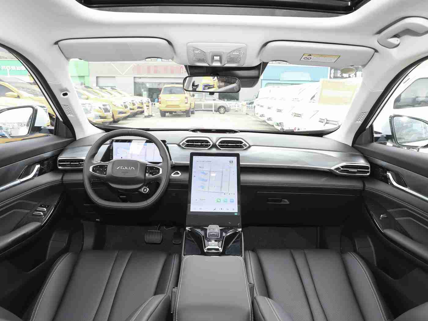 男生女生差差差:汽车市场性别差异渐显,品牌调整策略应对多元化需求,行业发展新趋势解读-1