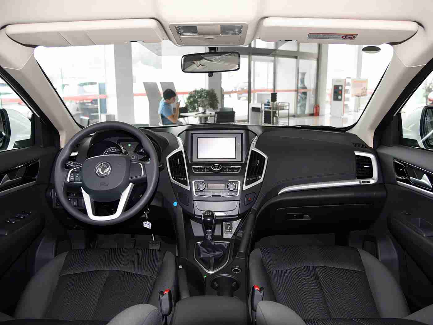 黄色三级软件:智能驾驶新潮流引领者:自动驾驶辅助系统创新推动汽车行业变革-1