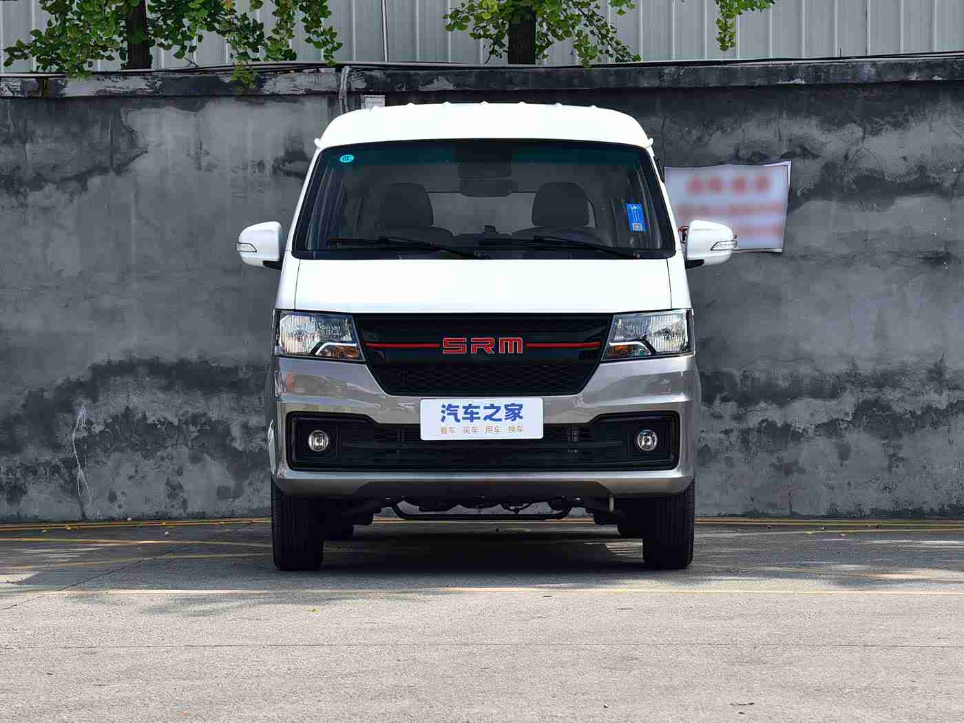 乱视频:汽车迷乐园,视界革新,改装盛宴,驾驶技巧,知识盛宴,品牌汇聚,互动无限-1