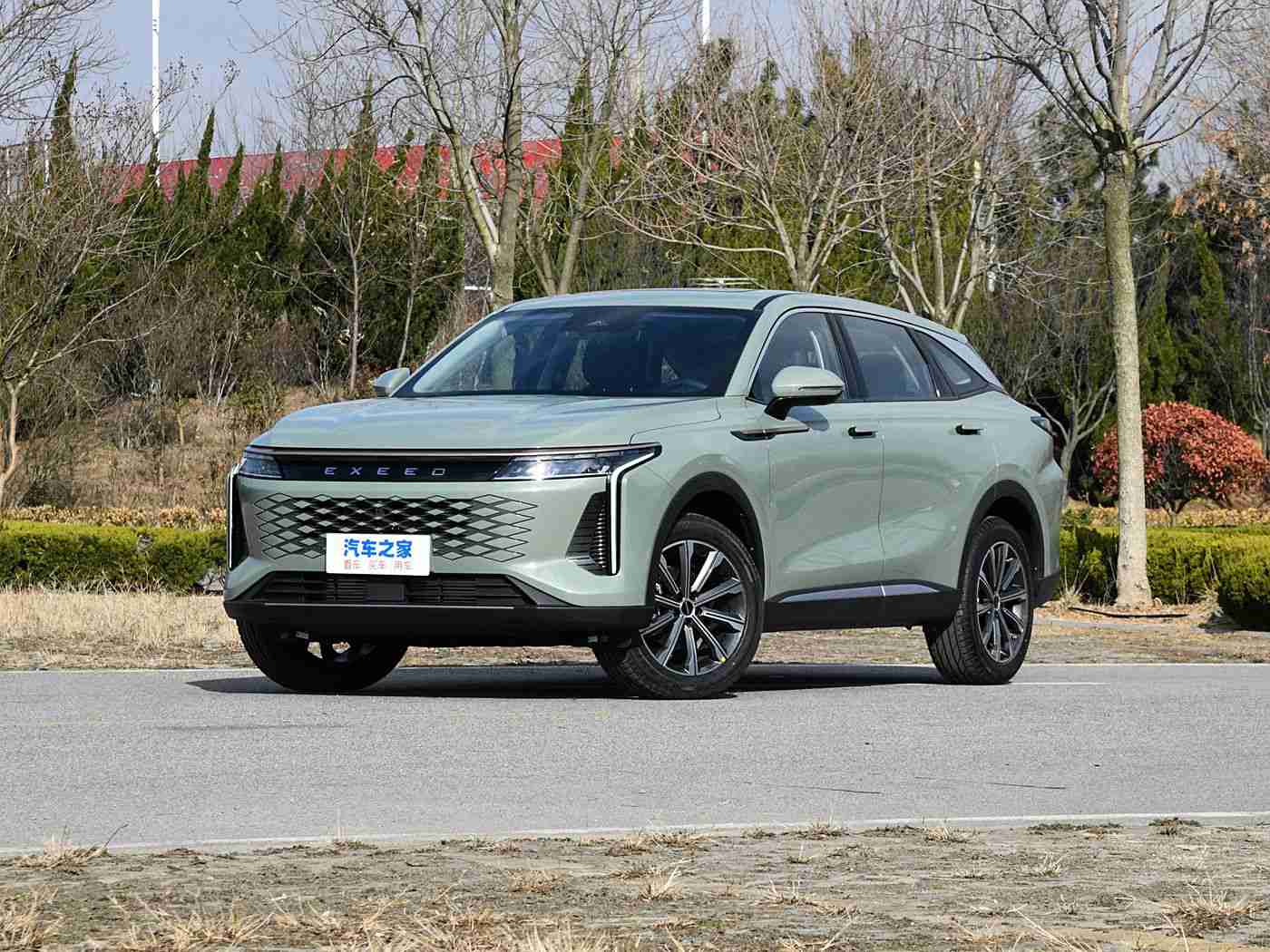 国精产品一二四区黑人：国精新品惊艳上市，动感设计+卓越性能，引领汽车市场潮流-4