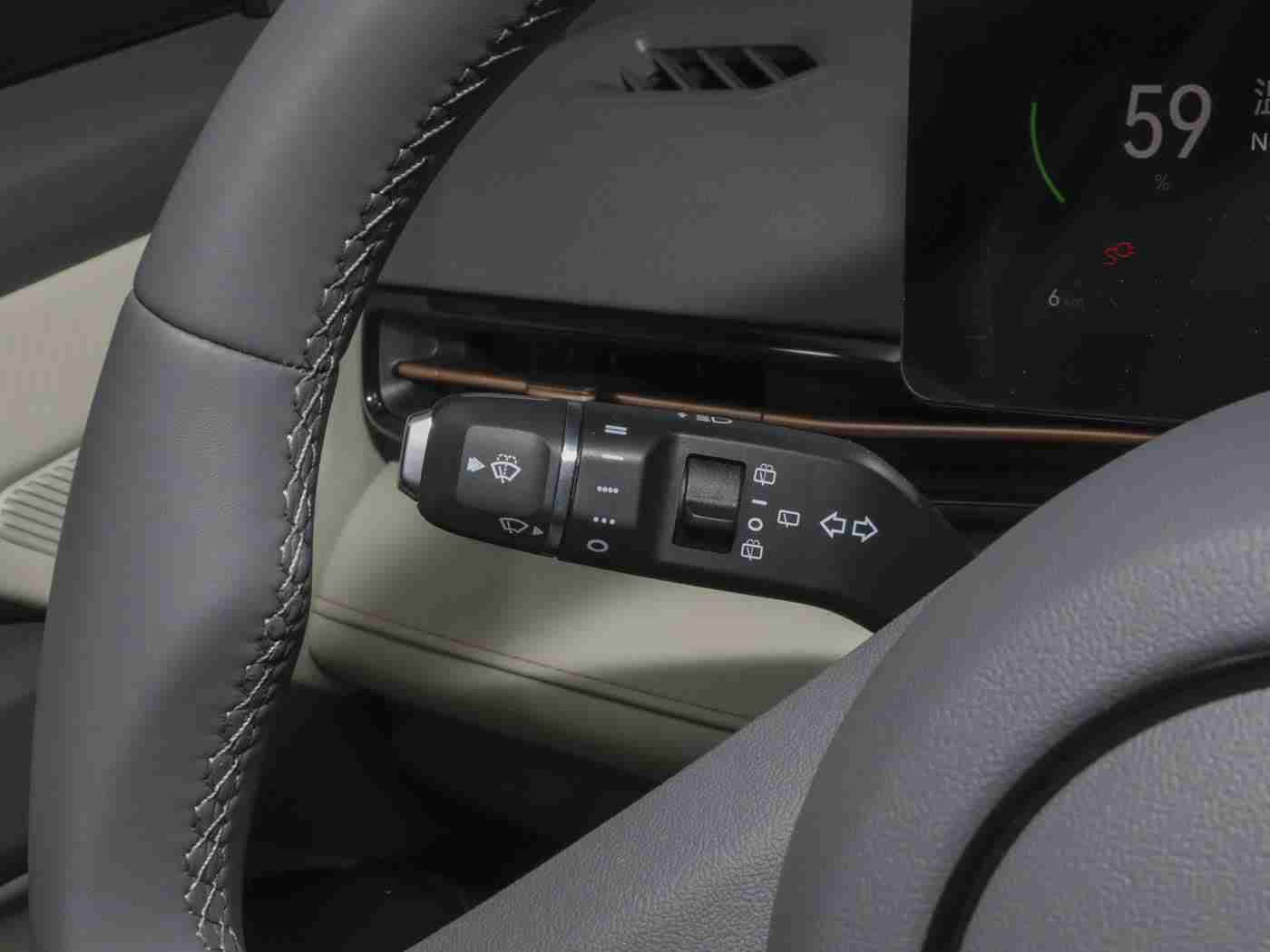 机机对机机2023手机免费下载版：“智能驾驶新体验，免费应用助力车主安全出行，开启汽车行业新篇章”-1