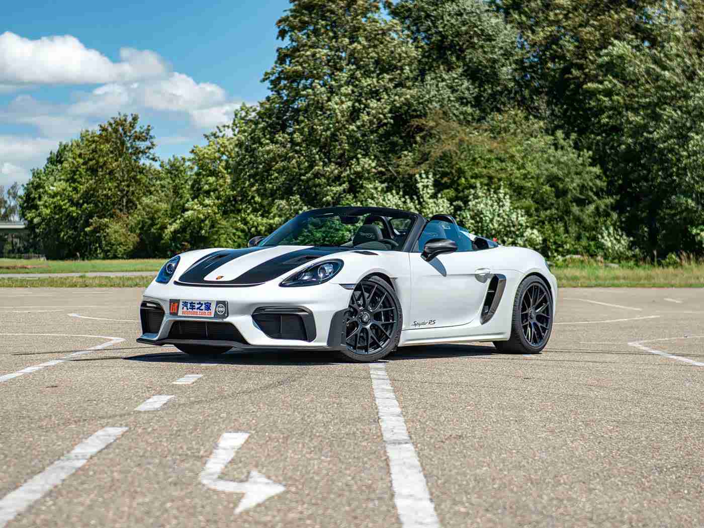 娇妻半推半就被3p:颠覆视觉盛宴,浪漫驾驭新篇-3