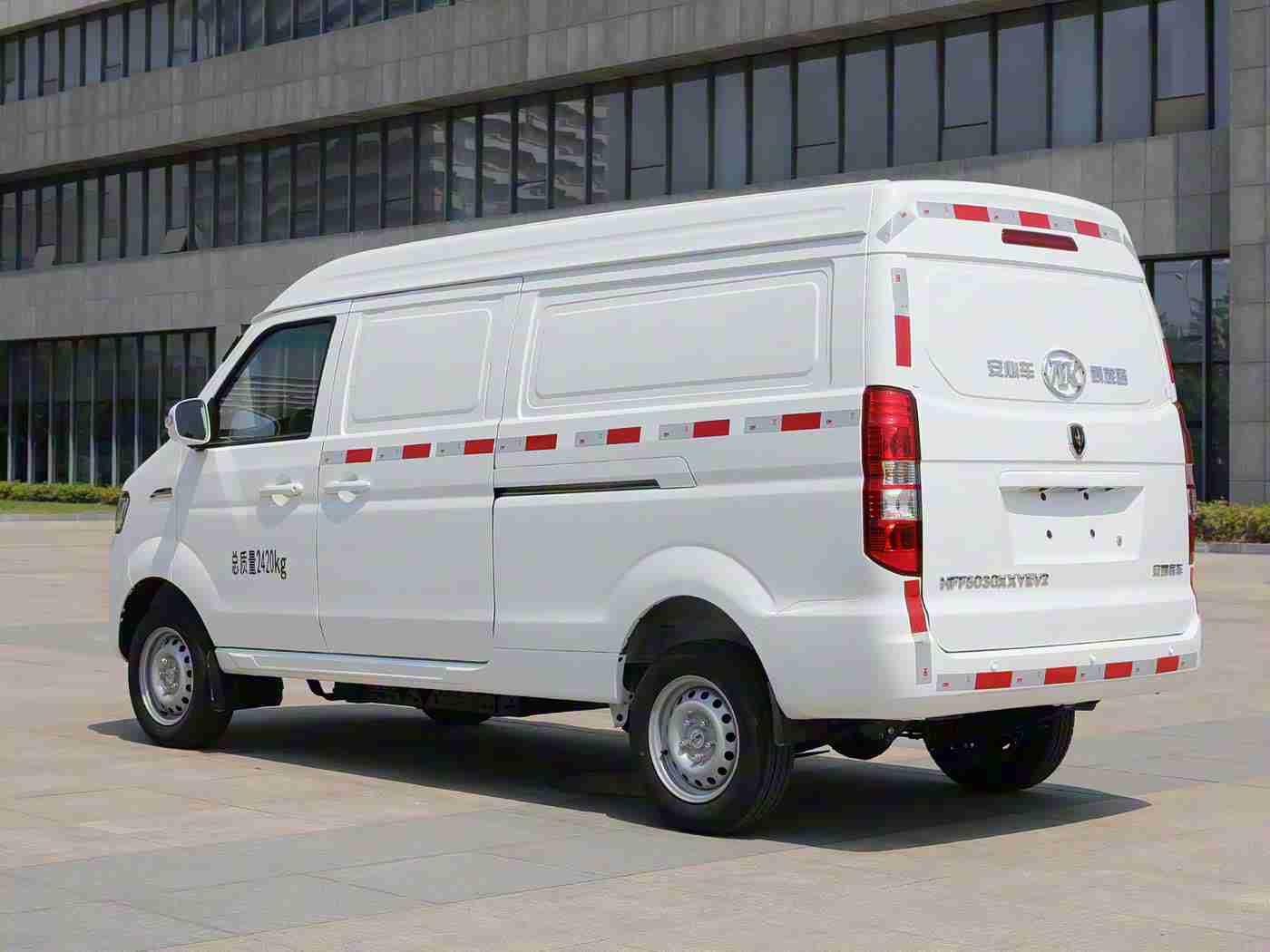 亚一区：新能源汽车引领，亚一区汽车产业蓬勃发展，创新驱动全球增长新引擎-3