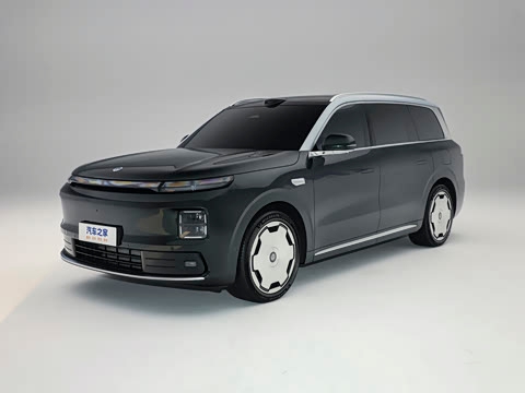 AV三级:匠心之作,动感流线,智能驾控,豪华驾驭——AV新境,未来已至-2