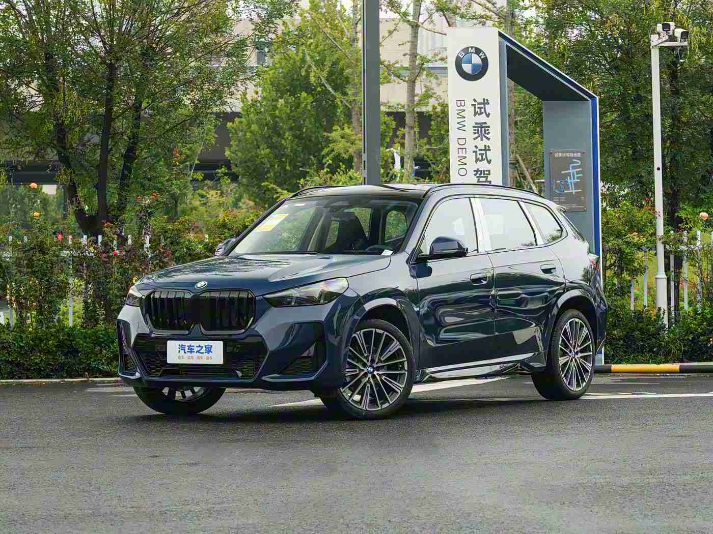 打扑克又疼又叫软件下载:智能驾驶新风尚:“打扑克又疼又叫”软件下载引热议,创新体验引领汽车行业新潮流-4