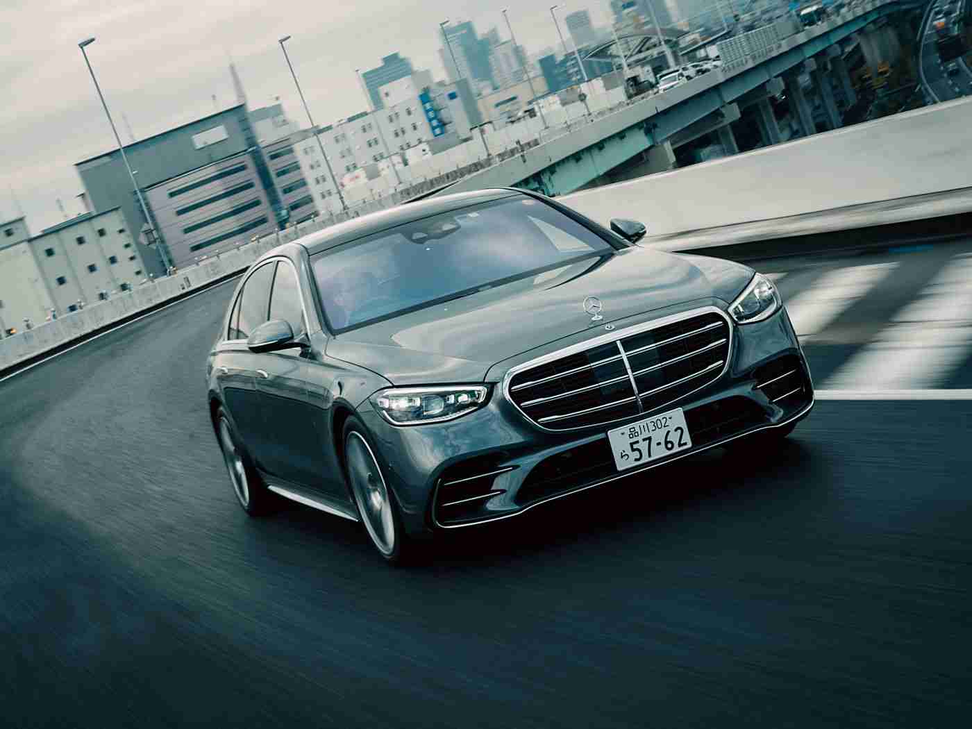 国产成人免费AV：国产SUV新宠：另类命名引发热议，性能卓越引市场关注-1