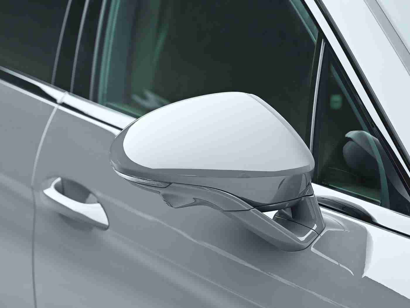 软件黄色：智能驾驭，安全护航，科技赋能新驾驶时代-2