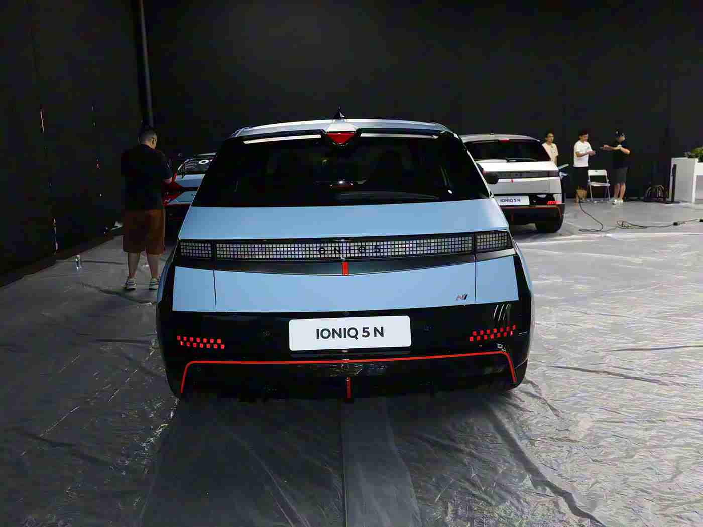 美女差差:时尚领航,品质新风尚,新能源汽车领潮者-1