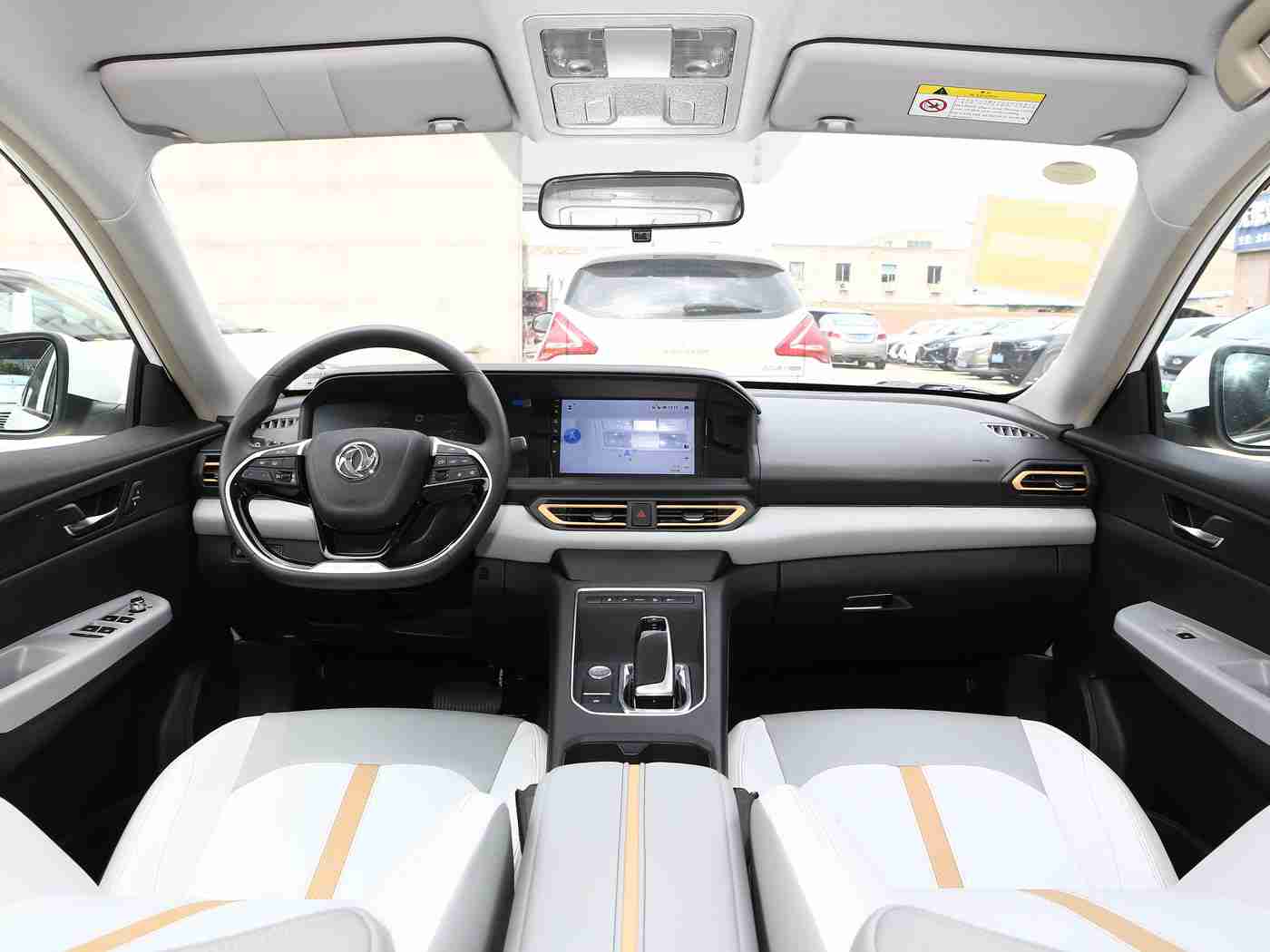 男人把自己的困困放在女人的困：“困困”车型惊艳上市：独特设计理念，引领女性消费者市场潮流，智能化配置吸睛无数！-2