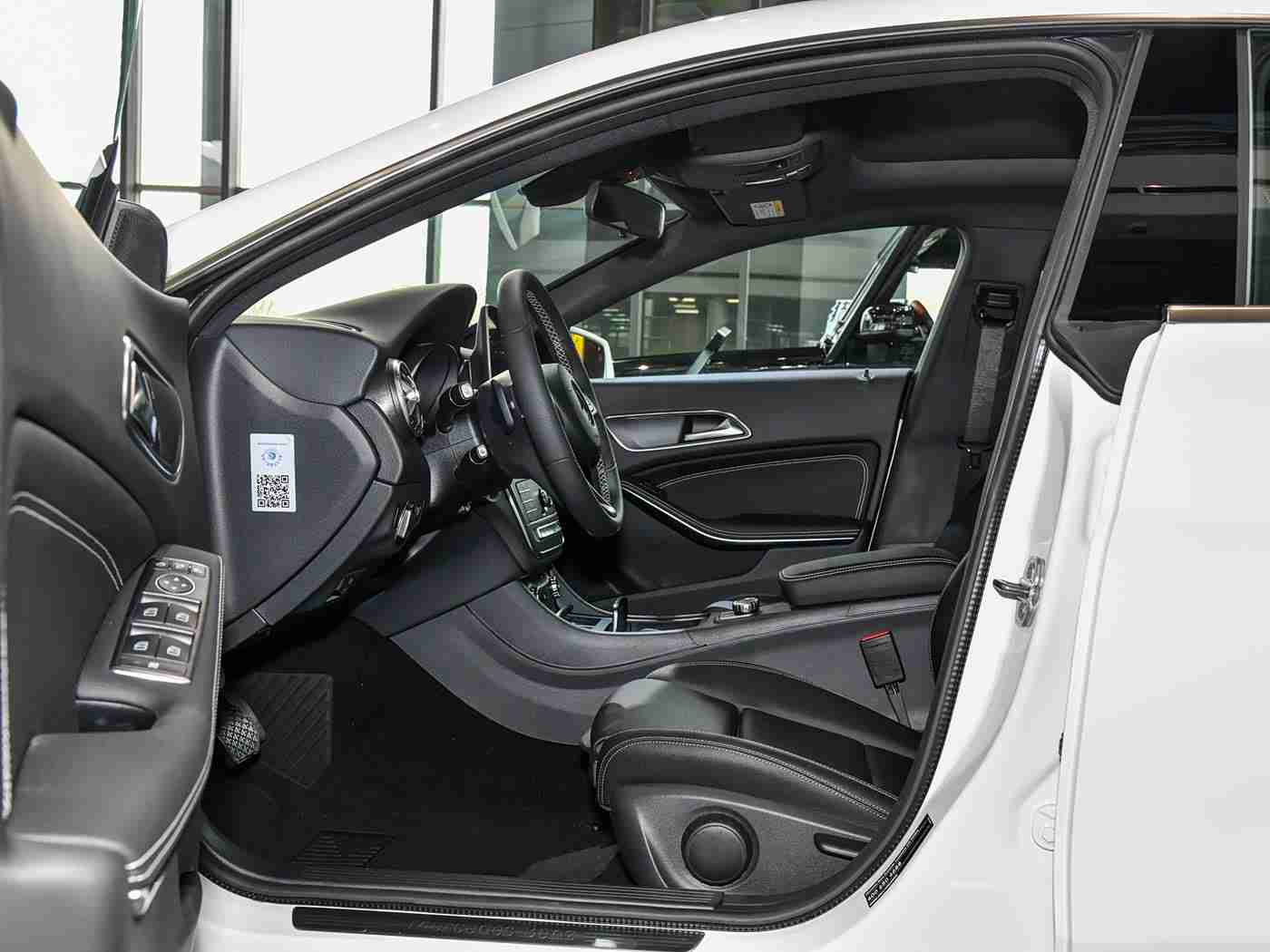 99re6这里只有精品:全新车型亮相,卓越品质引领潮流,豪华舒适,智能安全,一车多面惊艳市场-5