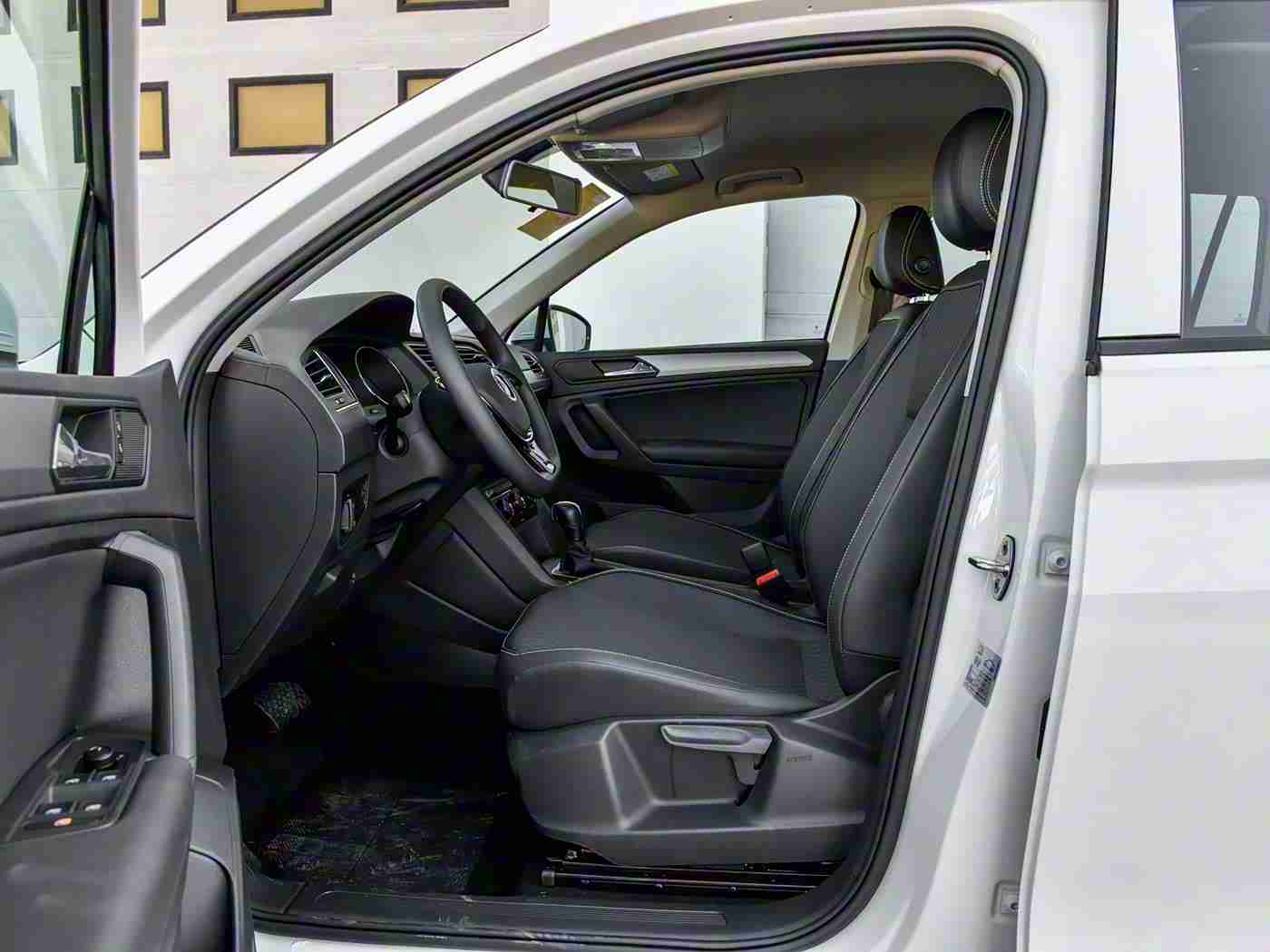 色狼APP：智能汽车网络安全危机加剧，行业反思如何筑牢安全防线-2