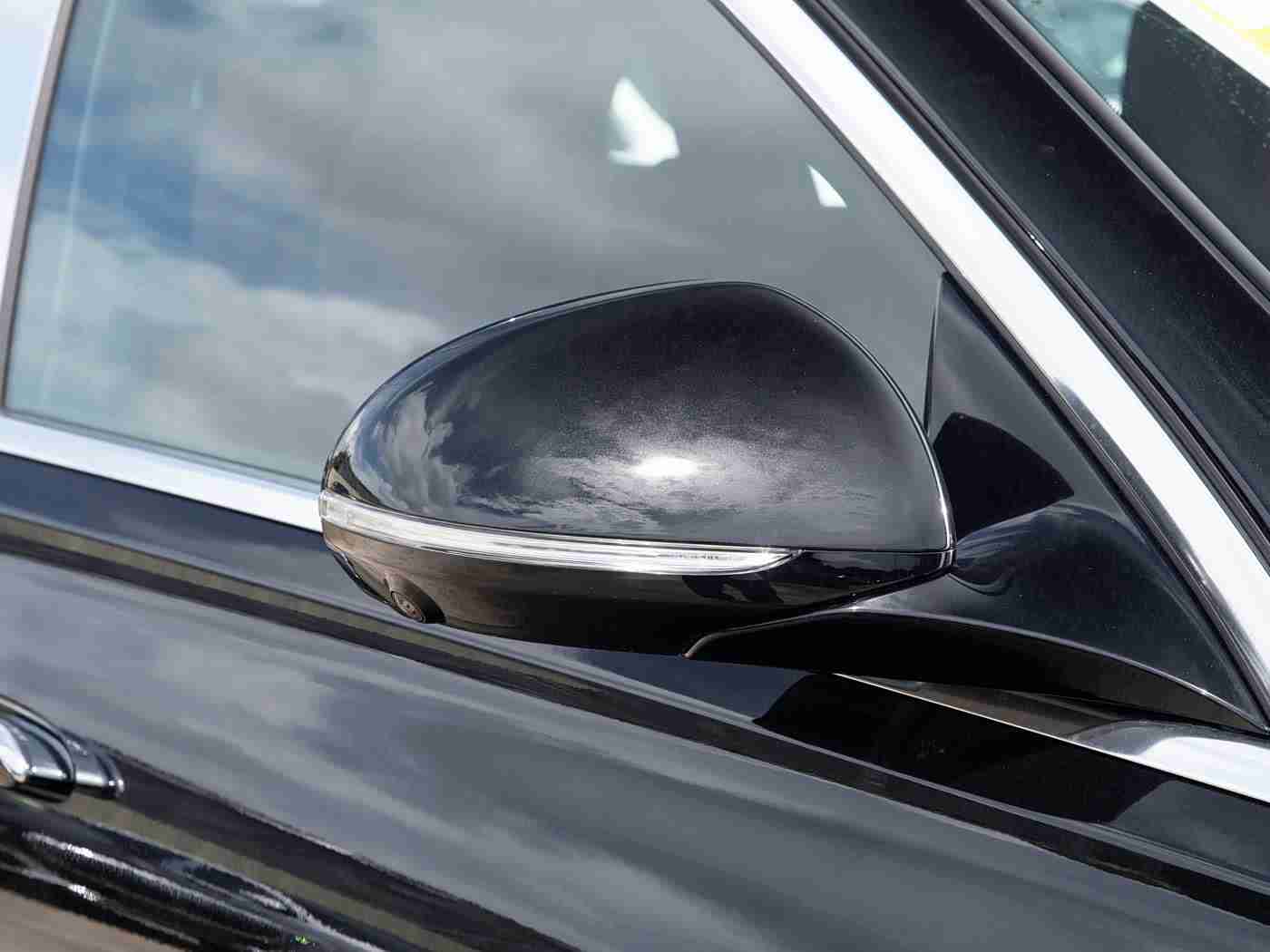 打扑克又叫又疼的软件:智能驾驶创新软件助力汽车行业新变革,新能源汽车迎风口-4